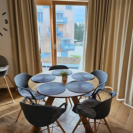 Hillside Y24 Apartman