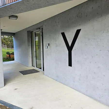 Apartman Hillside Y24