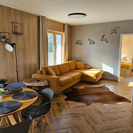 Hillside Y24 * Dolny Kubin